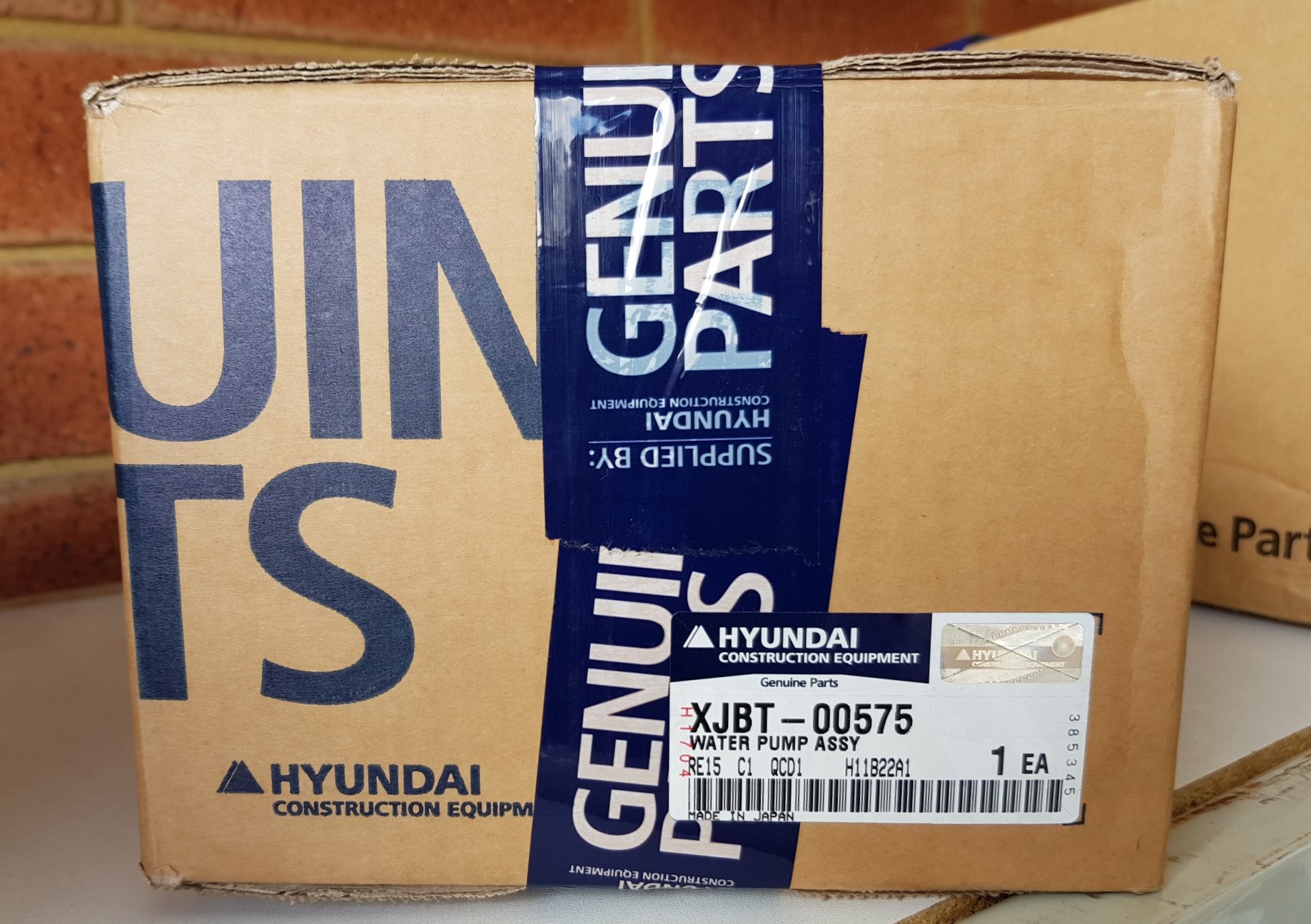 Hyundai Water Pump Assy XJBT-00575