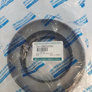 Daewoo Bus Oil Seal-RR WHL INR